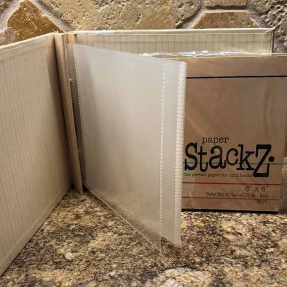 New TLC 6x6 scrapbook Mini Photo Book Album with Page Protectors and Paper - Picture 3 of 4